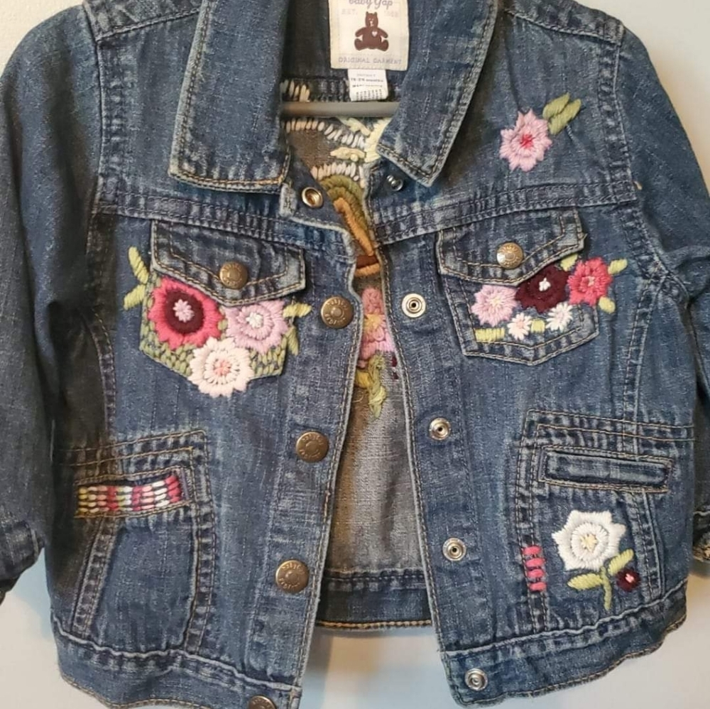 GAP Jacket - Picture 2 of 2